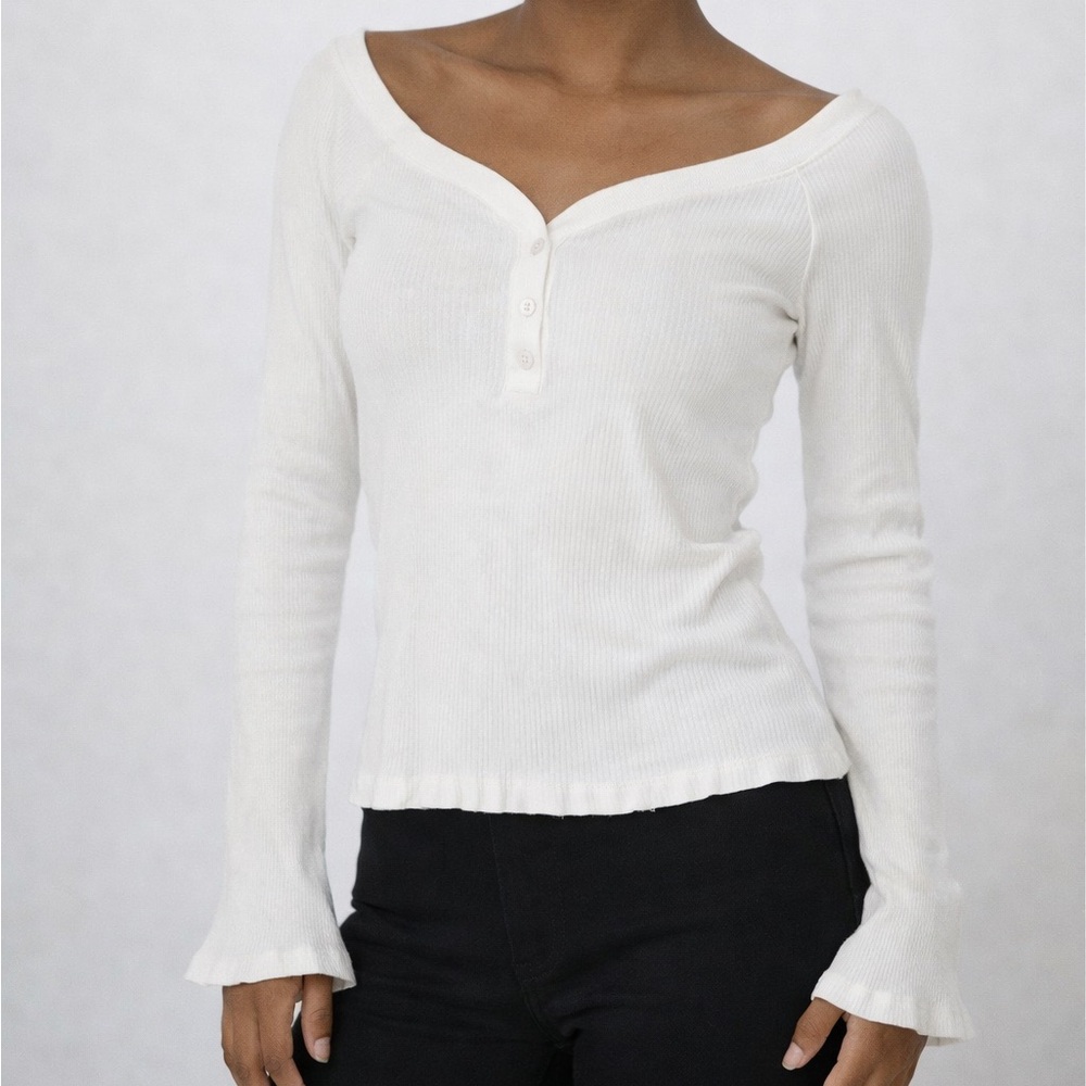 Boston Proper Women’s White Fitted Flared Sleeve Ribbed Blouse size small